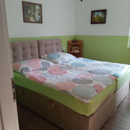 M&D Apartman Eger Eksteriør billede
